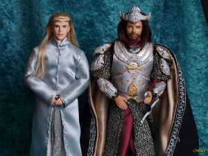 aragorn-legolas-coronation-01.jpg