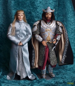 aragorn-legolas-coronation-03.jpg