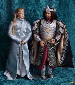 aragorn-legolas-coronation-04.jpg