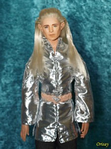 legolas-silver-shirt-02.jpg